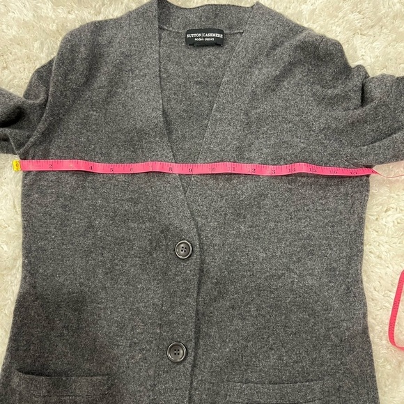 Sutton Cashmere Women Cashmere
Buttoned-up Long Sleeve Cardigan Gray - Picture 6 of 11